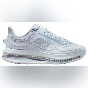 Nike women’s Pegasus Premium Running shoes